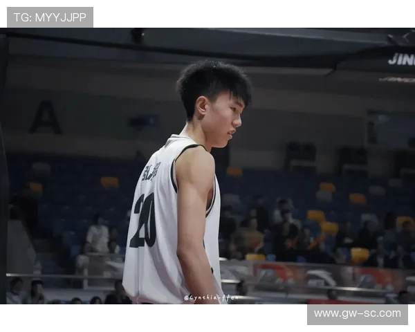 华侨双加时逆袭清华张高铭带队翻盘石奎空砍25分引热议